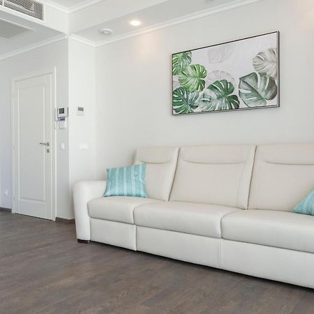 Deluxe Apartment Vila Carissa Малинска Екстериор снимка
